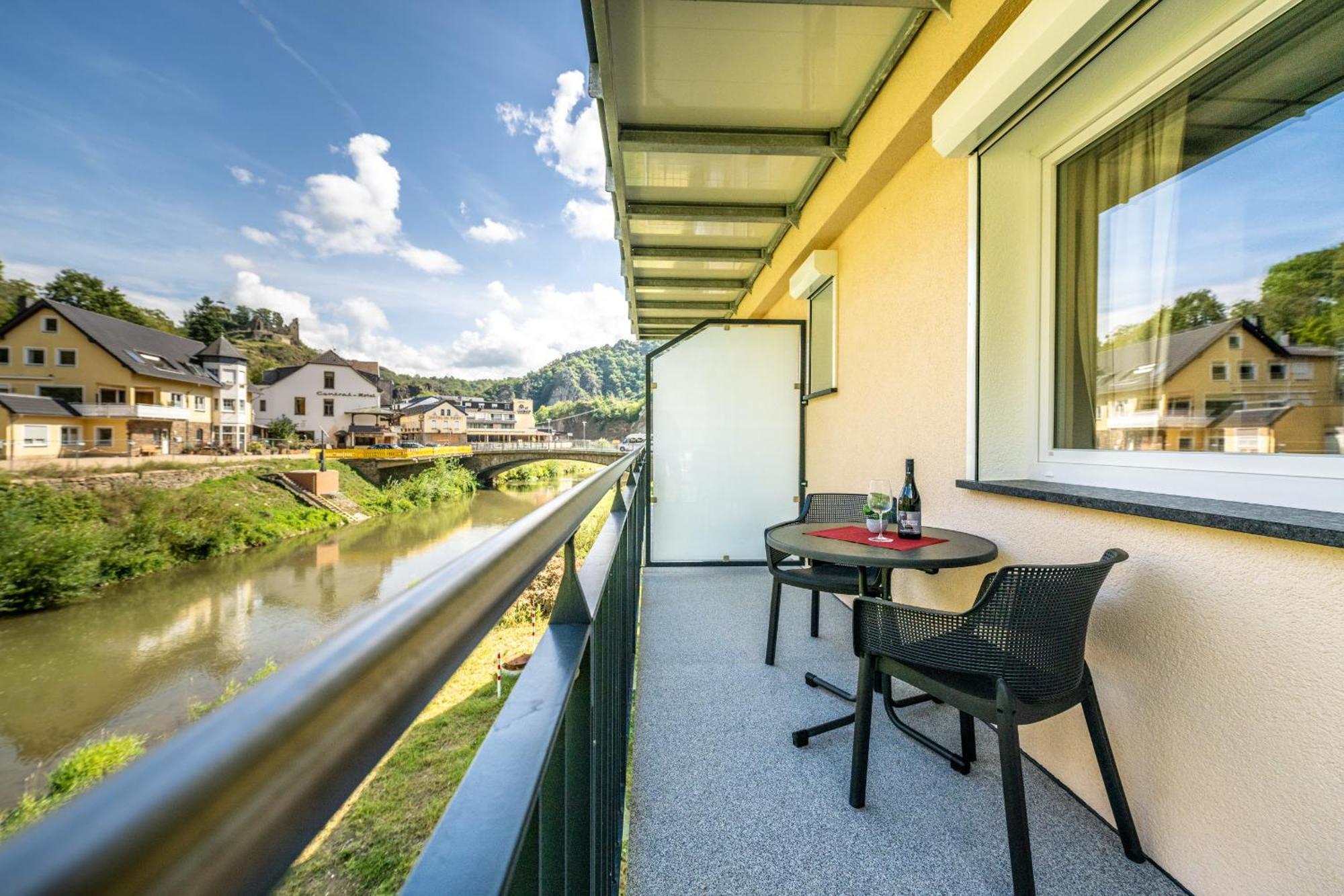 Apart Hotel Lang Altenahr Ngoại thất bức ảnh