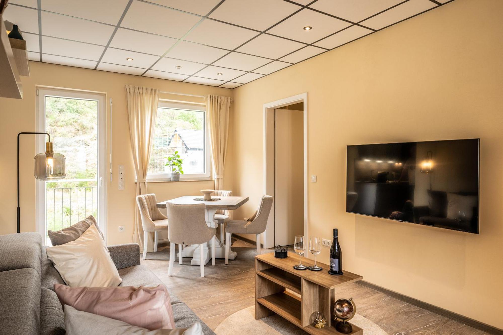 Apart Hotel Lang Altenahr Ngoại thất bức ảnh
